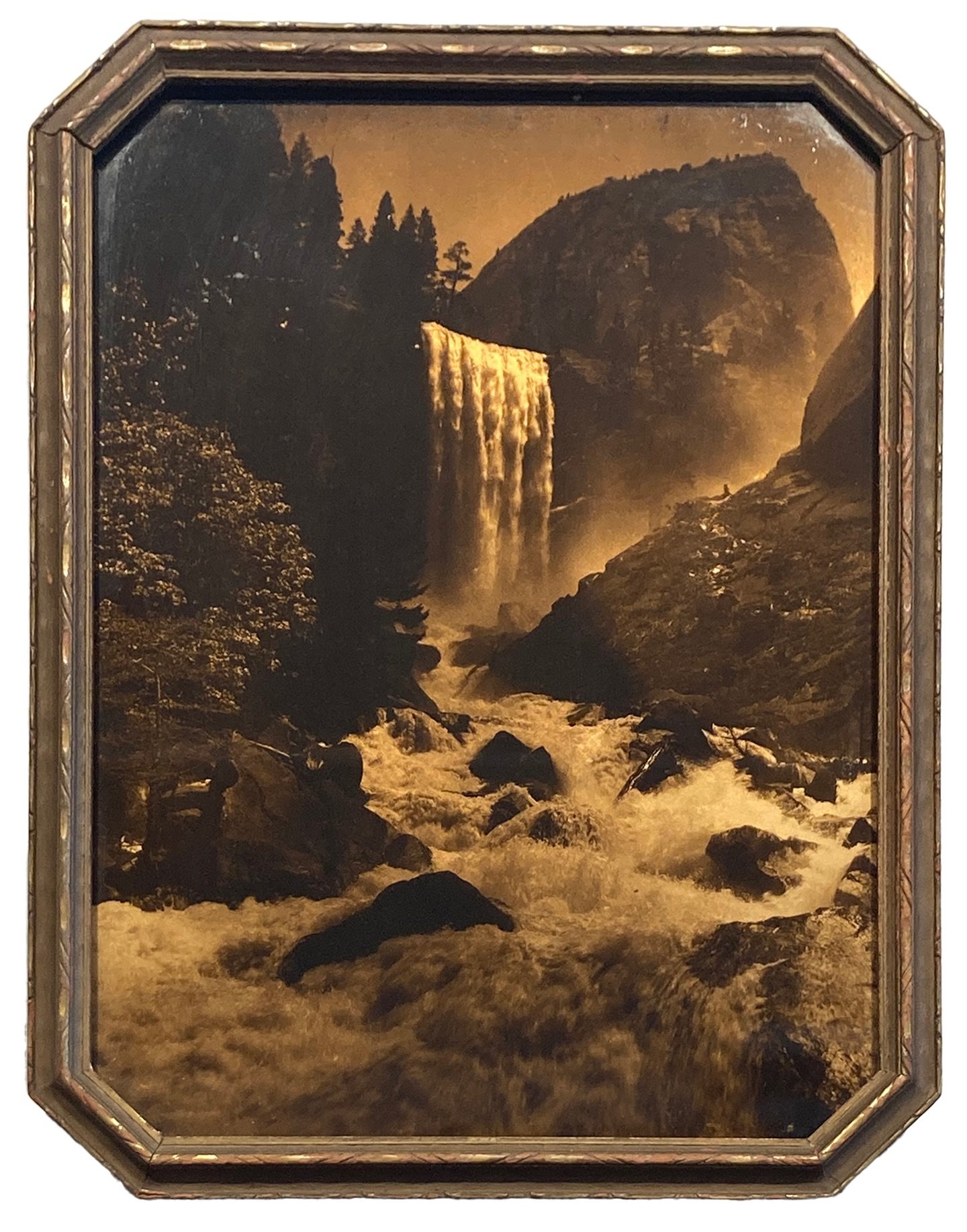 Shortly after the 1906 earthquake in San Francisco, the photographer and scientific inventor Arthur Clarence Pillsbury left the city to set up a permanent photography studio in the newly established Yosemite National Park. Traversing the same paths t