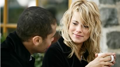 25_approaching-women-part-i_flash.jpg