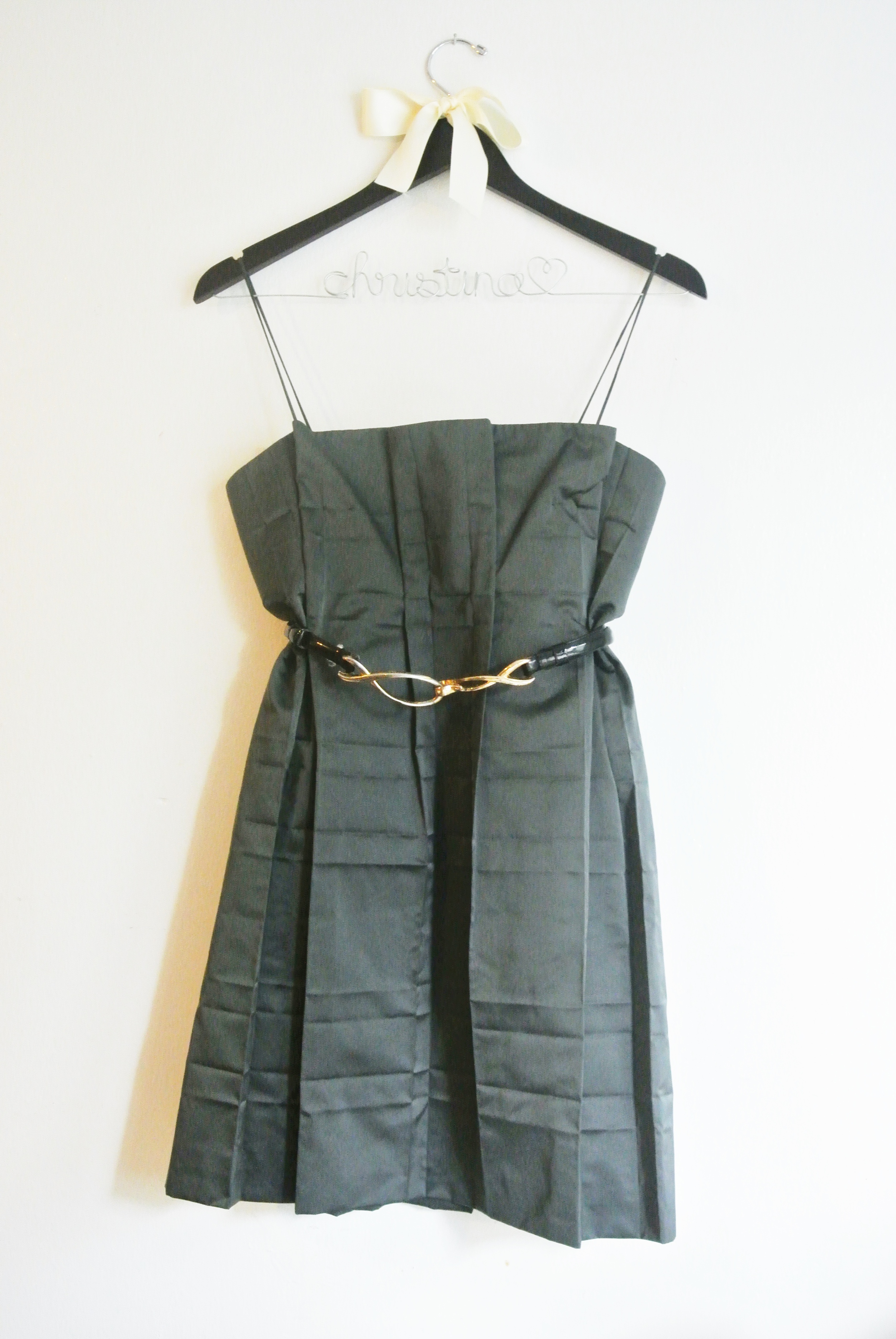 Marc Jacobs pleated LBD (styled with Express belt) 