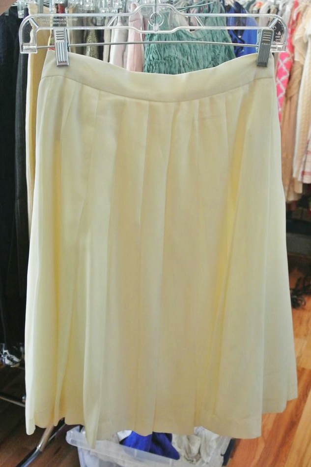 Vintage Jones New York skirt ($26.99)