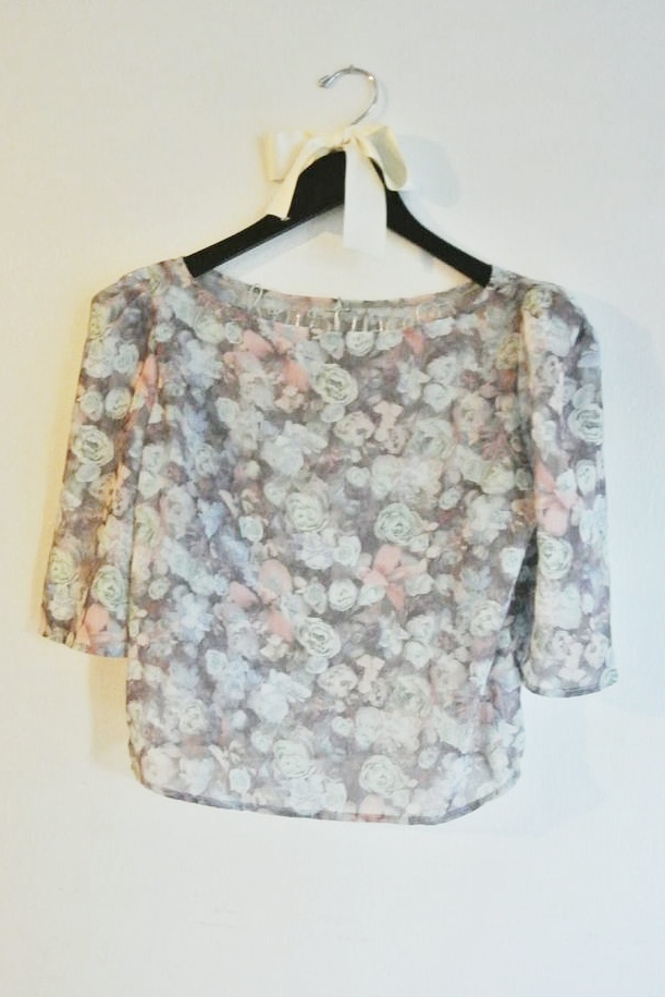 American Apparel top ($5)