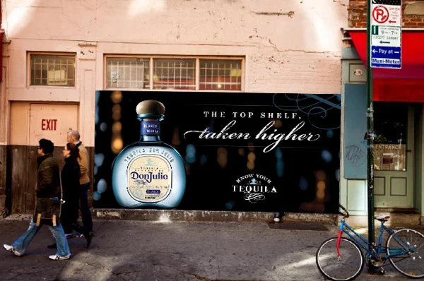DDJ-1003_OOH_Stanton_480.jpg