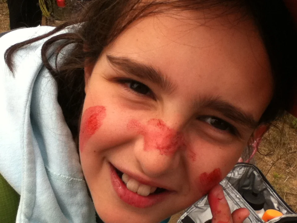 Did you know blackberries stain your face purple?