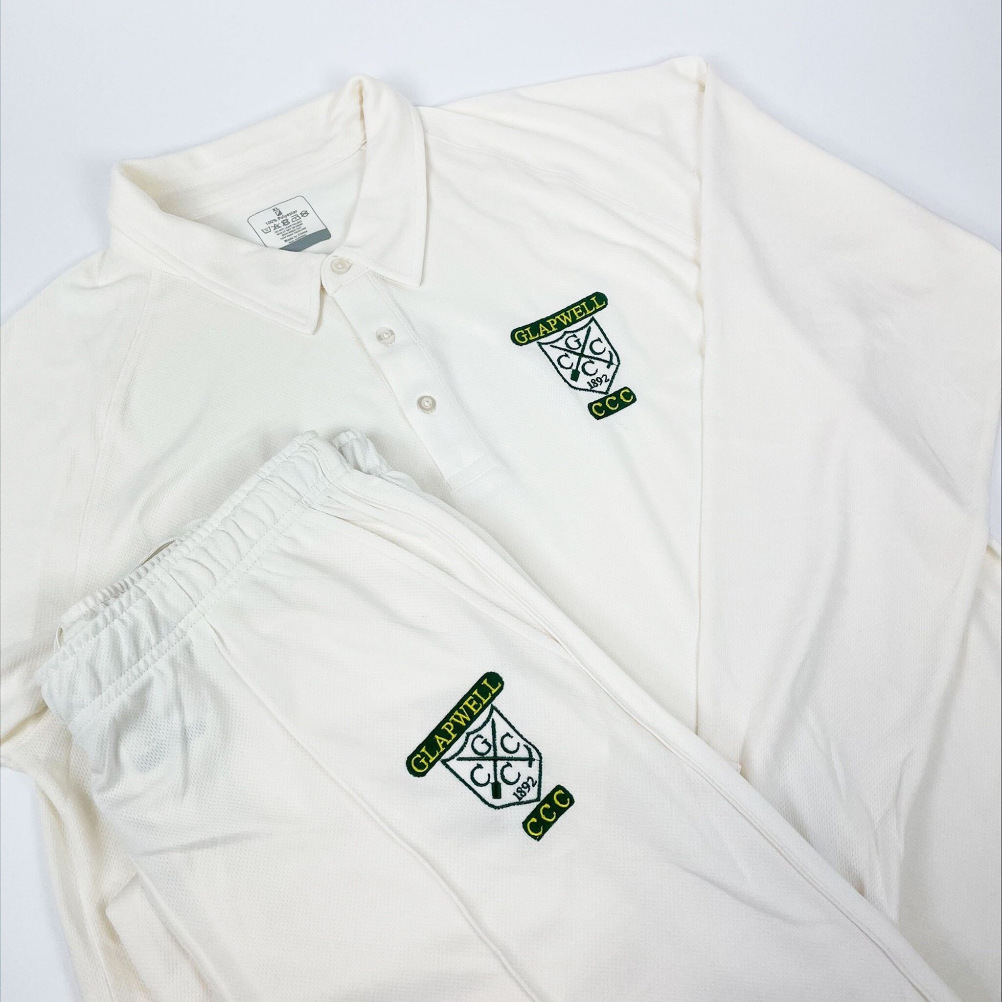 Hope you all had a lovely Bank Holiday weekend! Last week we worked with Glapwell Cricket Club to embroider all of their new Cricket Whites ✨🏏 Contact us today to see what we can do for you 😊
.
.
.
#designandprint #artwork #branding #event #workwea