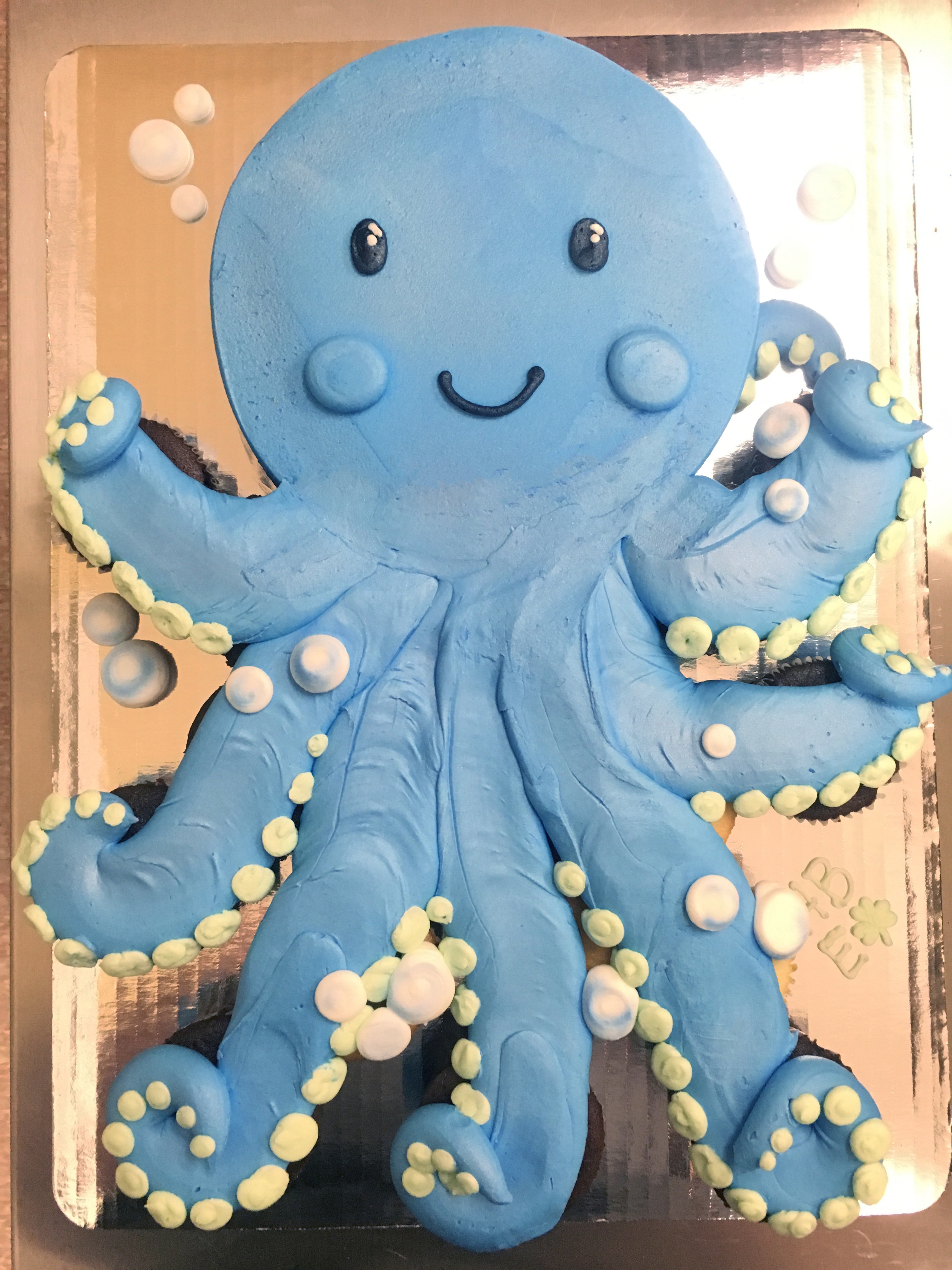 Octopus out of Cupcakes