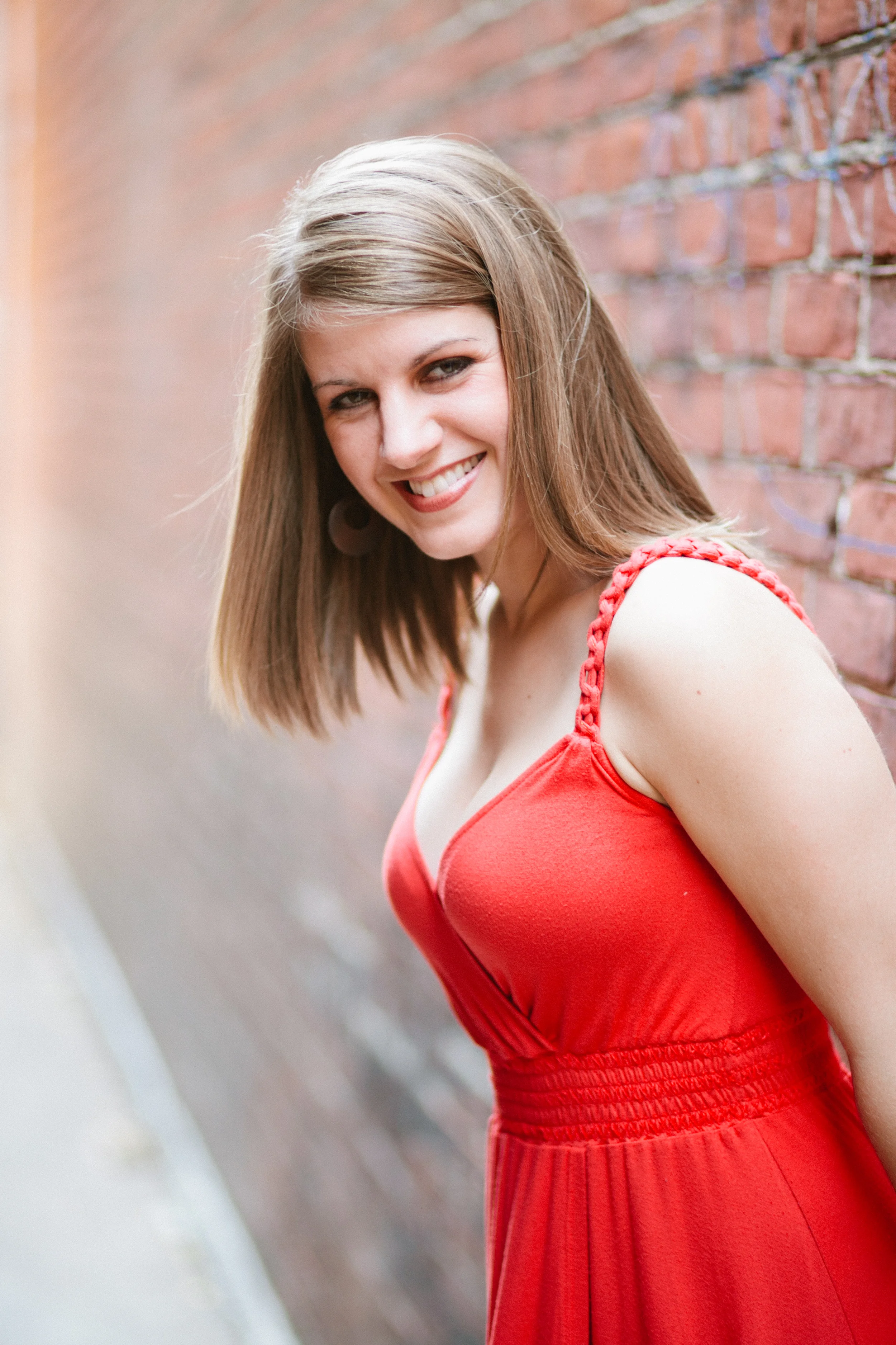 Danielle&RyanHeadshots_0041.jpg