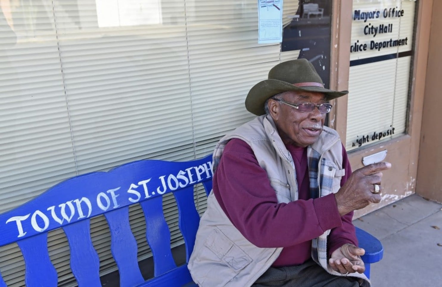 A fascinating man, Mayor Fields… (Washington Post Photo)