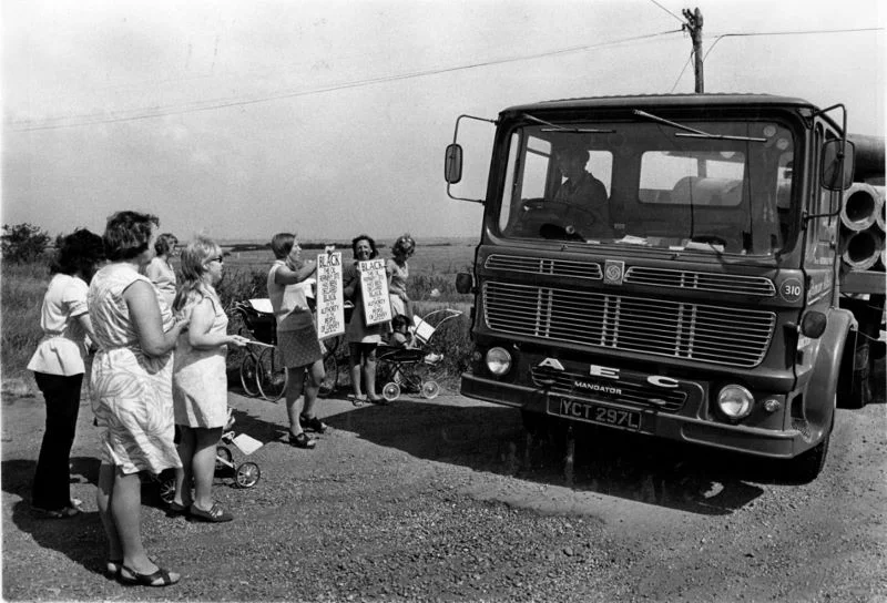 The Womens' Group blockades refinery road. (Echo Newsapers).jpg