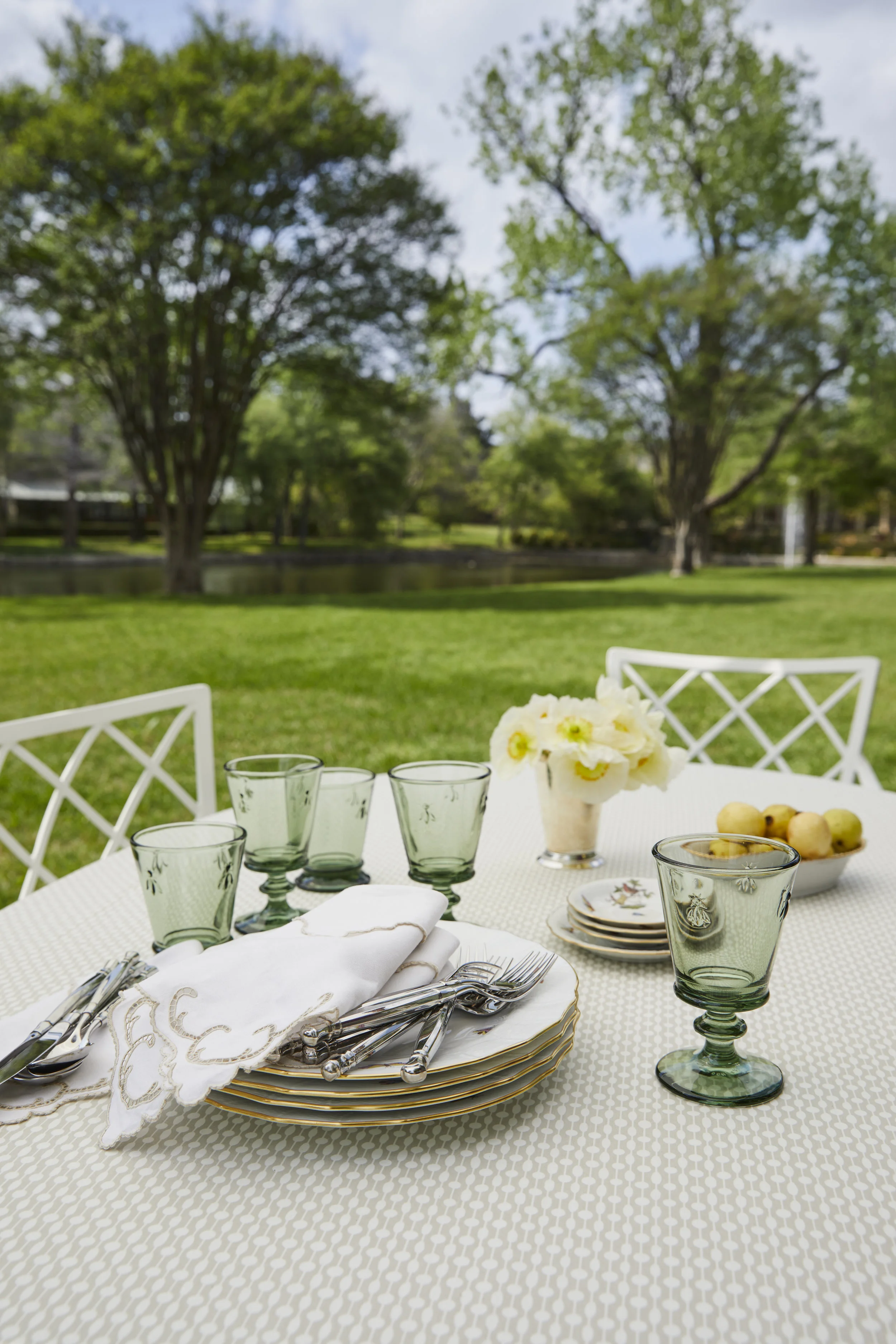 D_HOME_PICKERING_BACKYARD.jpg