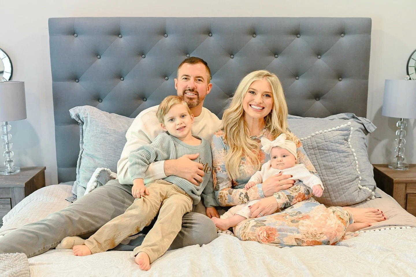 Help me make my account go viral so I can hire @foximagesphotography to capture my family moments every day 🥰 I love these so much!! 
This was our second look, and I almost threw the towel in (because if you have kids, and have tried to take family 