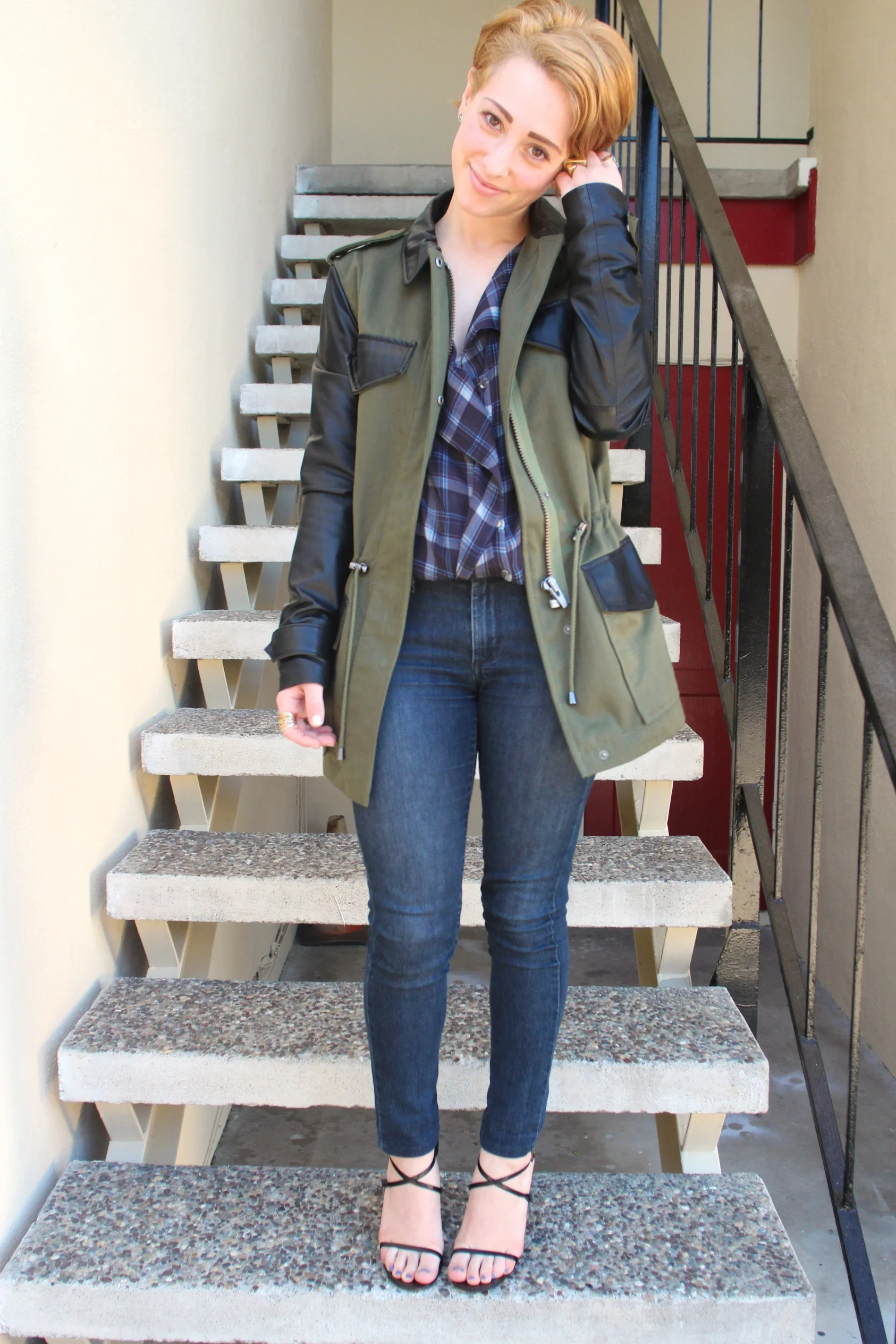 Coat: Veda "Jones" Trench, Top: Zara, Denim: James Jeans, Shoes: Gucci