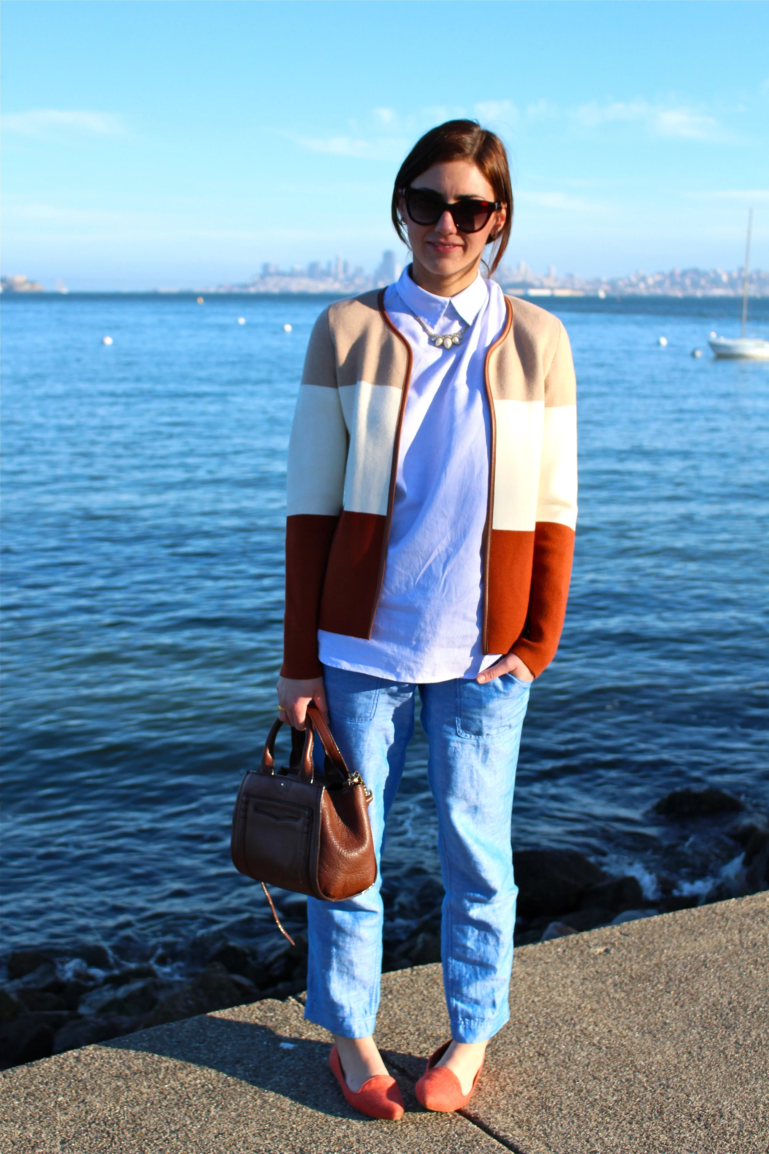 Jacket: Banana Republic; Pants & Shirt : J.Crew; Bag; Kate Spade; Flats: Joie; Necklace: Vintage; Glasses: Marc by Marc Jacobs