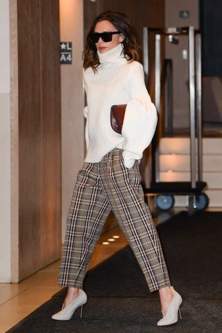 small_Fustany-Fashion-Celebrity_Style-Victoria_Beckham-Looks-Street_Style-6.jpg