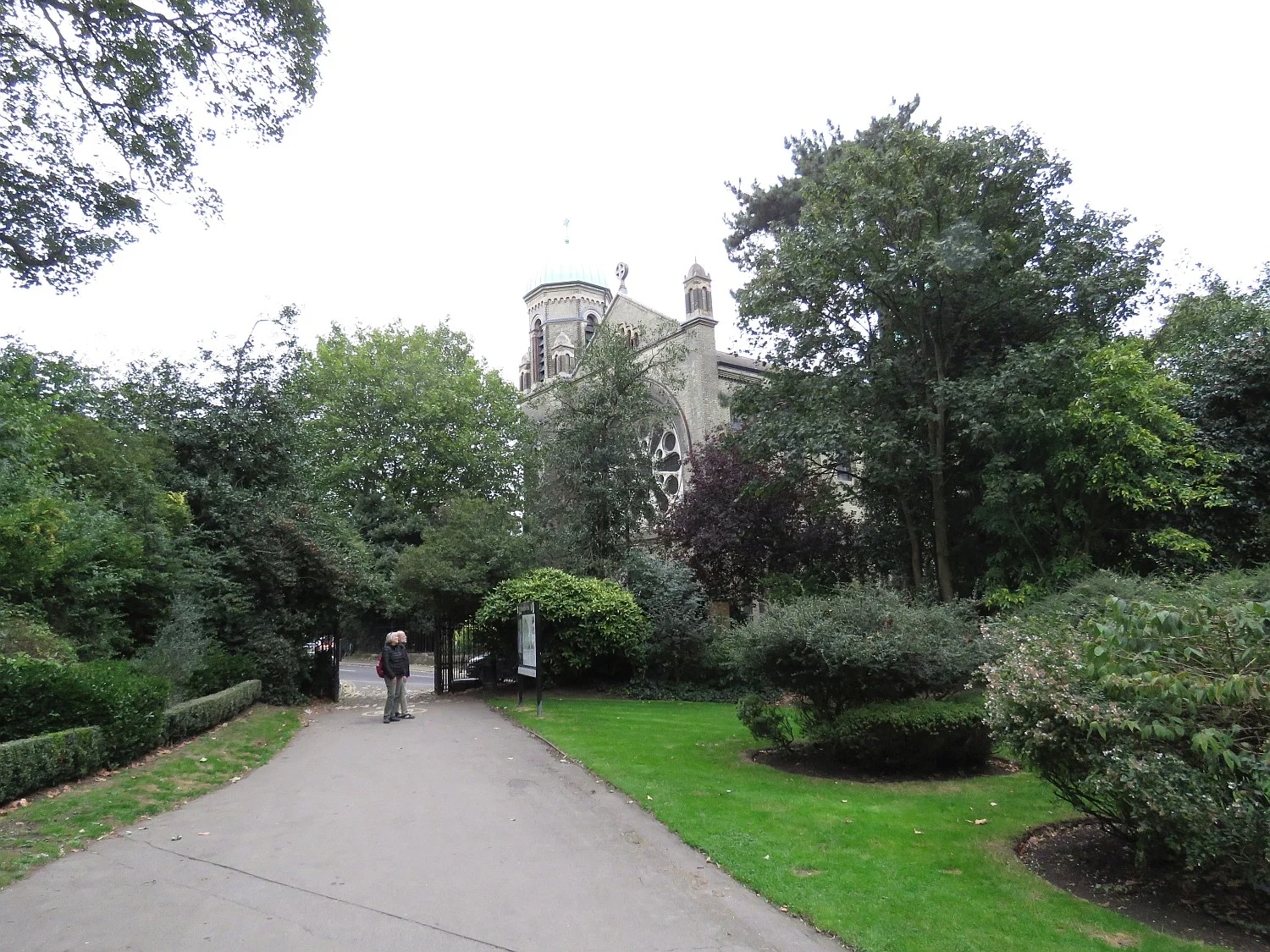 Home through beautiful Waterlow Park.