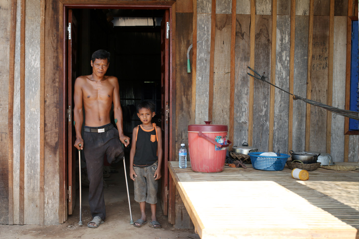 Suey Kong and his father