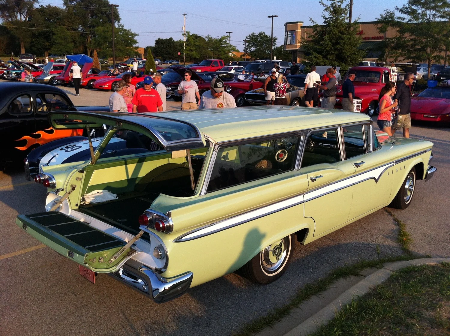 C3 Wednesday Night Classics 201251 1500.jpg