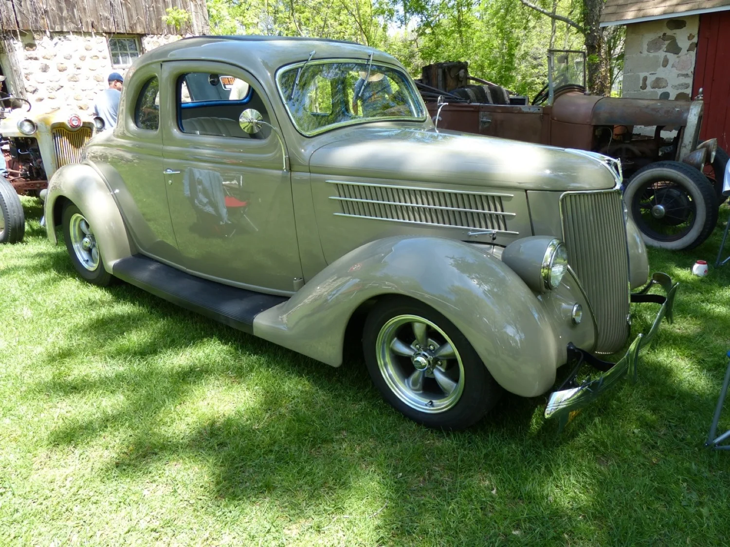 DGR-P1050783-2014.jpg