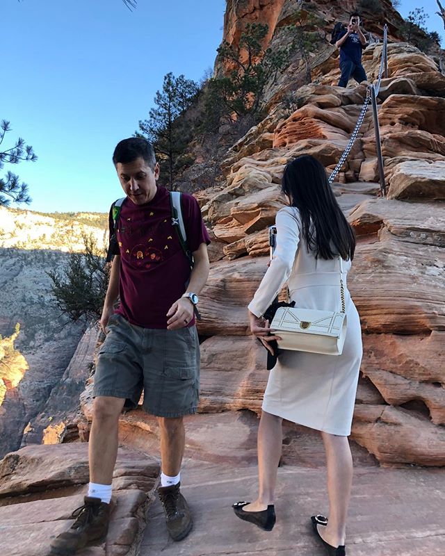 Quite possibly the most amazing thing I saw on our hike was this incredible woman who seemed like she was ready for her night on the town following her 5mi hike defying death. Chanel slip-ons, purse to hold her phone, and perfectly white dress. (Noti