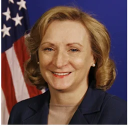 Teresa Stanek Rea Under Secretary of Commerce for Intellectual Property and Director of the USPTO Teresa Stanek Rea is Acting Director of the U.S. Patent and Trademark Office. In this role since February 2013, she advises President Obama, the Secretary of Commerce, and the administration on intellectual property matters. Ms. Rea directs an office that provides incentives to encourage technological advancement and helps businesses protect their investments, promote their goods and services, and safeguard against deception in the marketplace. Ms. Rea joined the USPTO in 2011 as Deputy Director. She is a leading attorney in the field of intellectual property with more than 25 years of legal experience and a past president of the American Intellectual Property Law Association (AIPLA). Before joining the USPTO, Ms. Rea was a partner in Crowell & Moring LLP’s Washington, D.C., office where she focused on intellectual property and dispute resolution related to pharmaceutical, biotechnology and other life science issues. Ms. Rea has experience in drafting infringement and validity opinions, as well as experience in interference and licensing matters.