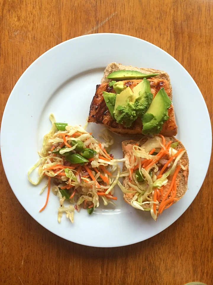 Served on top of and on the side of a salmon burger (salmon marinated in Trader Joe's Soyaki for 20 minutes then grilled for 8 minutes flipping once), with avocado and Sriracha mayo.