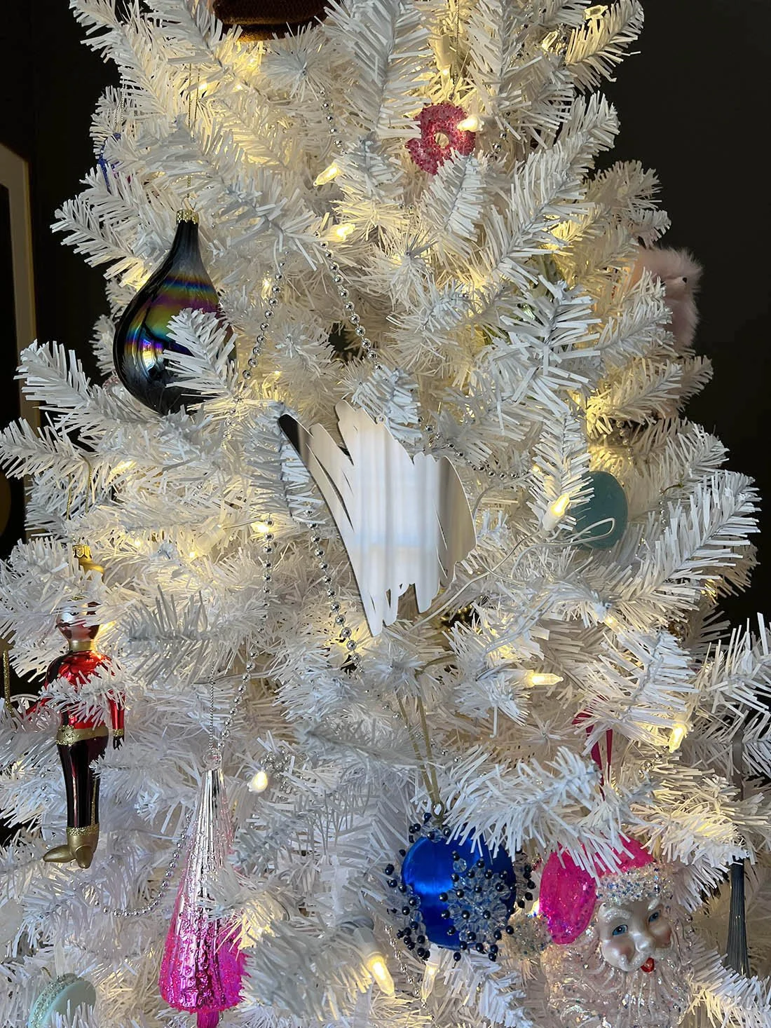 ____DiagonalOrnament_ontree_small.jpg