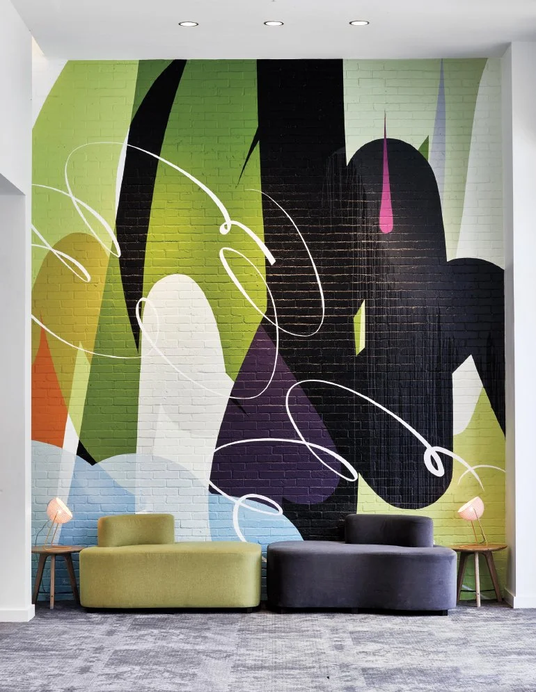 rottet-renaissance-atlanta-hallway-1217 2.jpg