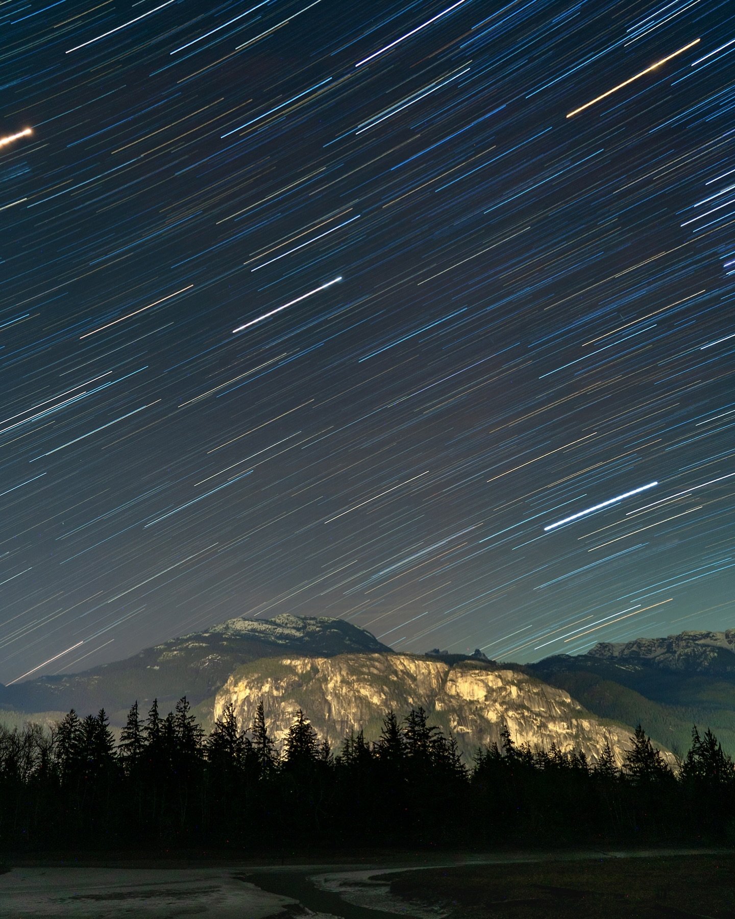 It was a big day for me yesterday, but we haven&rsquo;t had a lot of clear nights lately so I just had to make the most of it and get some photos with the stars.

This image is a 40min exposure shot from the estuaries.

#explorecanada #squamish #nigh