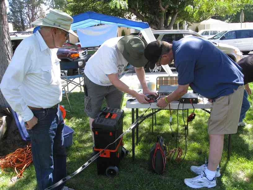 Field Day 2012 - Assembling our Rigs