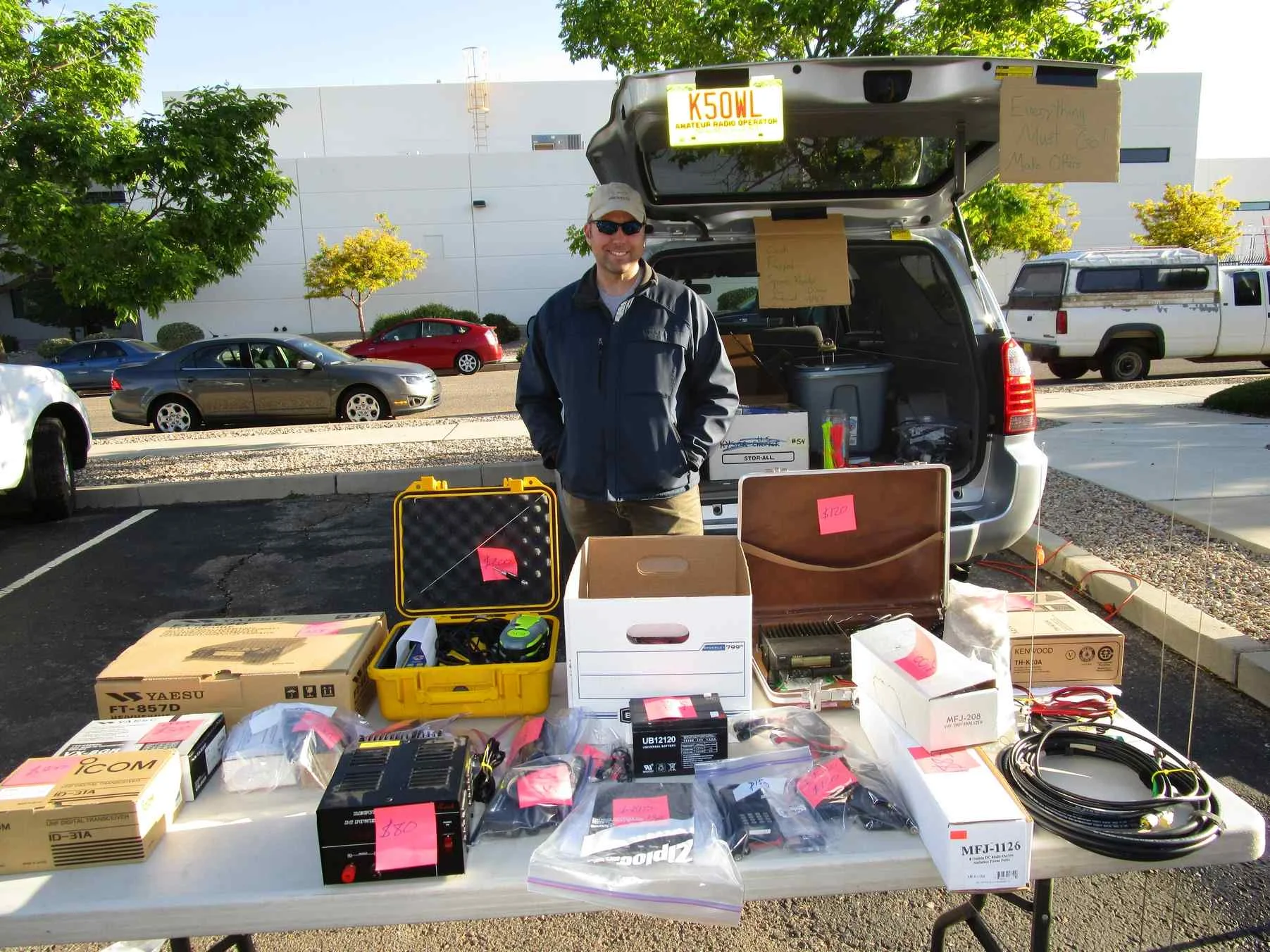 2016 Apr'16 Tailgate_sm_02.jpg