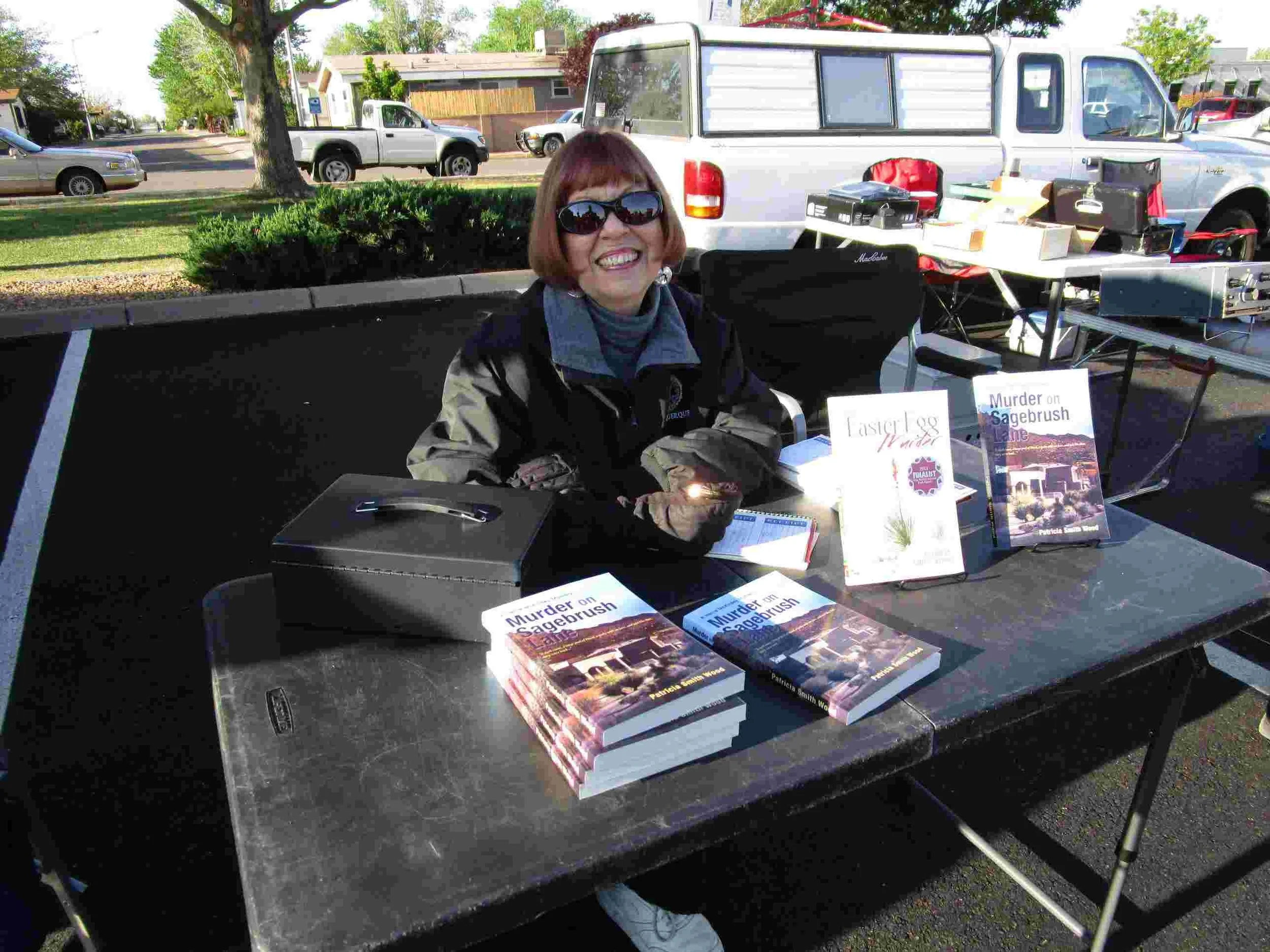Apr'15 Tailgate_sm_06.jpg