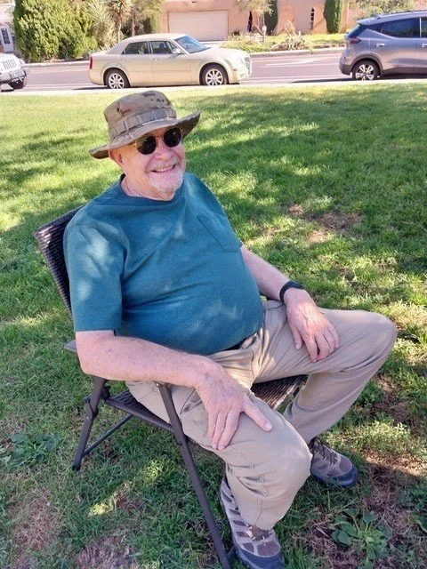 Larry K5LRY enjoying a morning in the park.