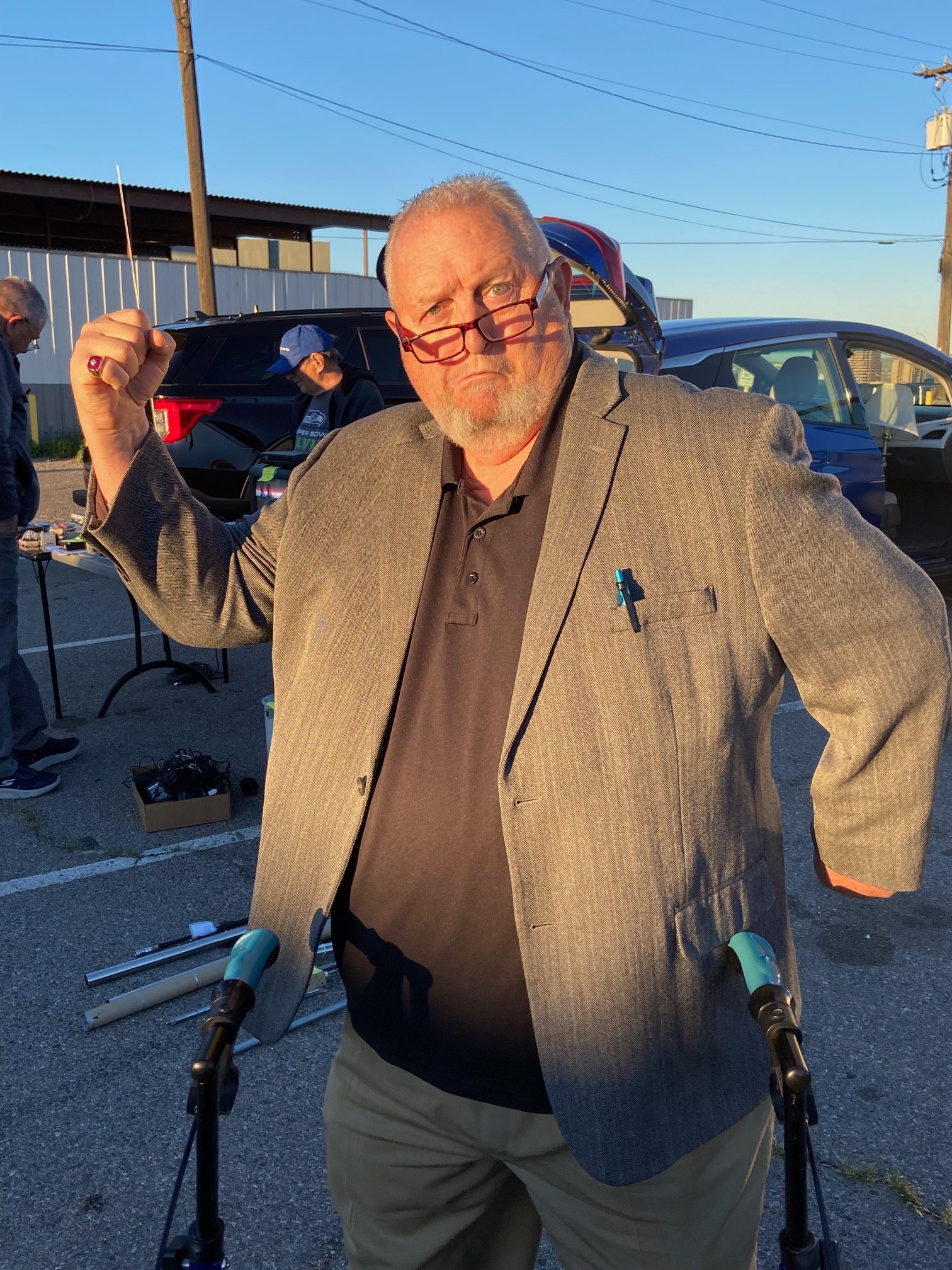 Kelly WB5JW disagreeing with what I said??