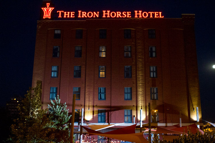iron_horse_hotel_milwaukee_event_photographer-055.jpg