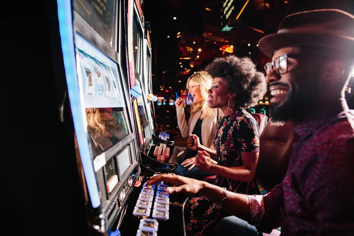 casino-branding-chicago-milwaukee-23796.jpg