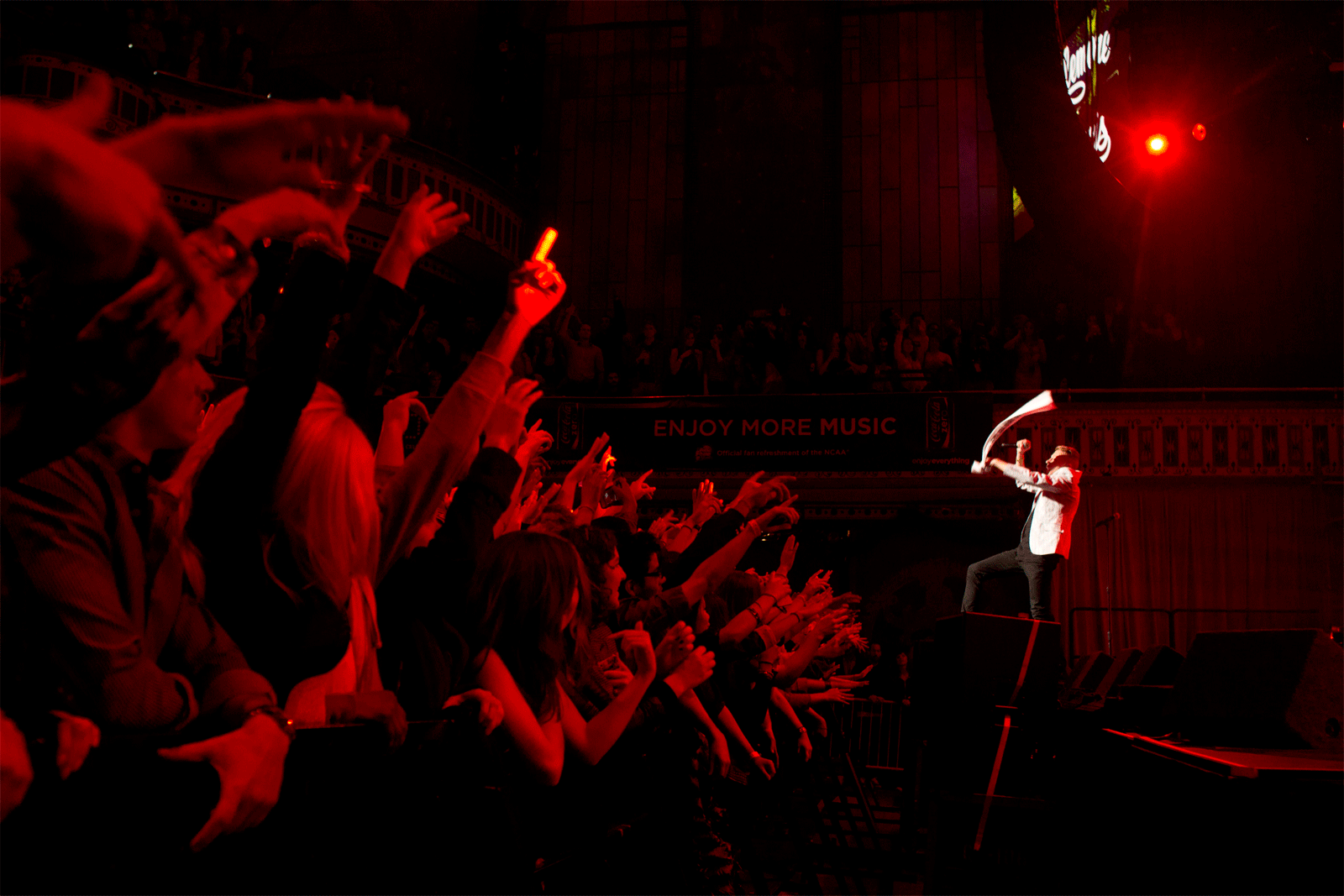 MackGif_003wv2.gif