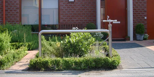 0915-bikestand.jpg