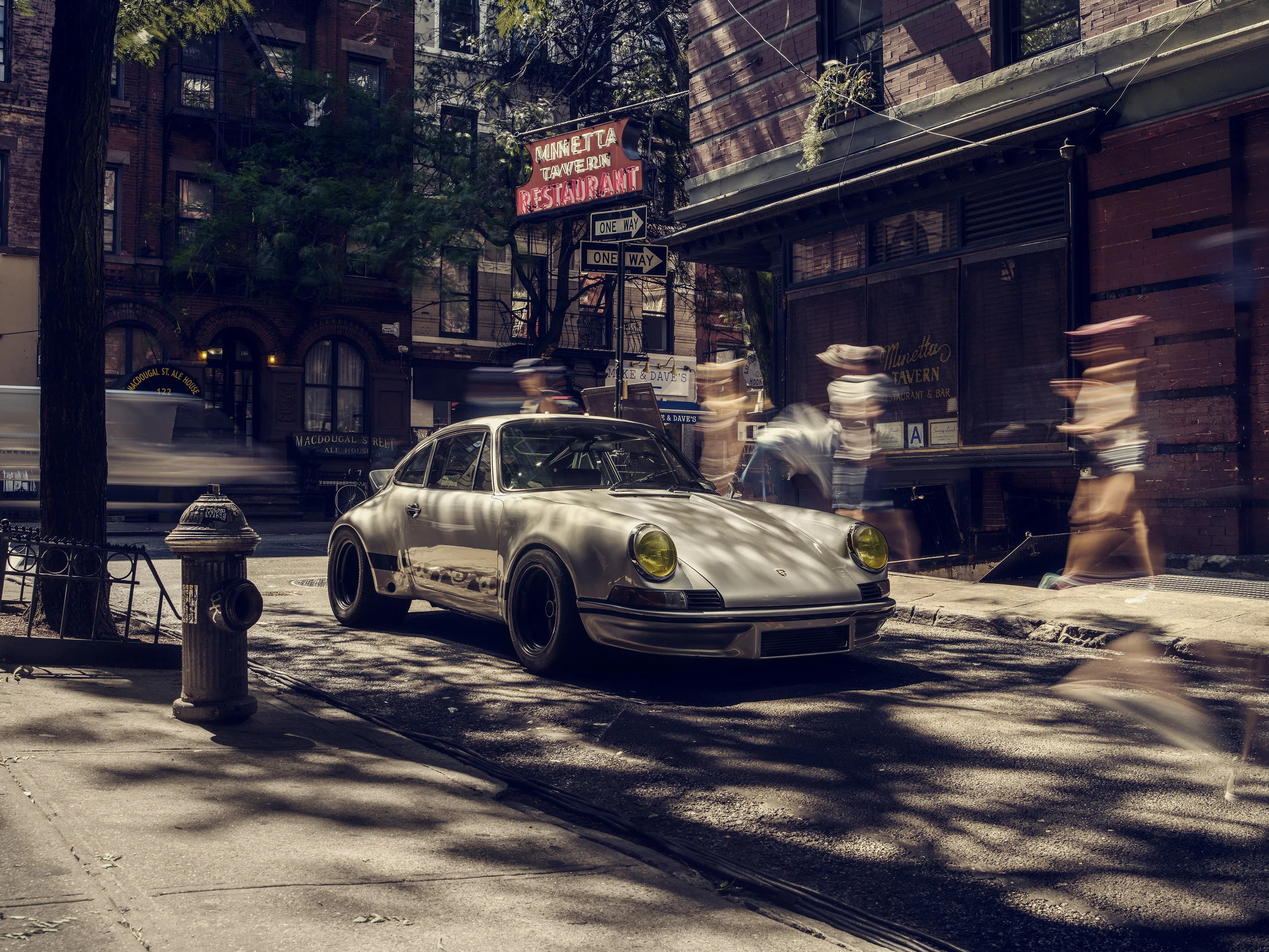 18Harmer_Porsche_front34_v4.jpg