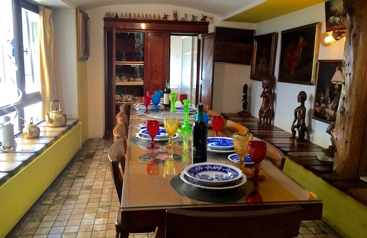 The dining room where Neruda held many parties.