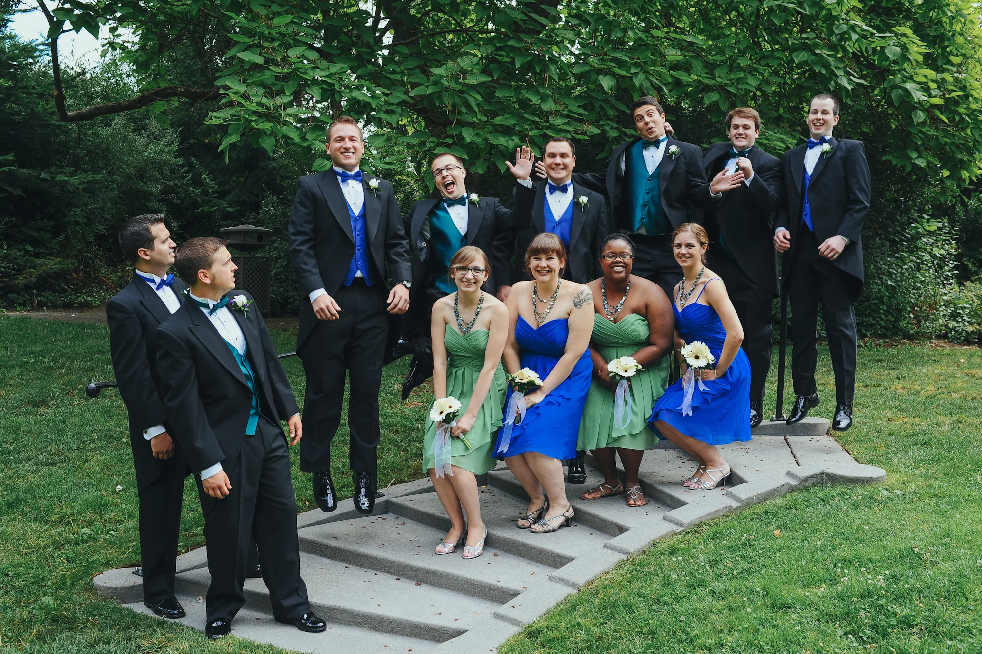 par_groomparty32.jpg