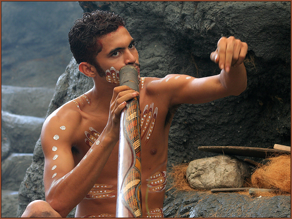 02_smidav_2.2_didgeridoo_player.jpg