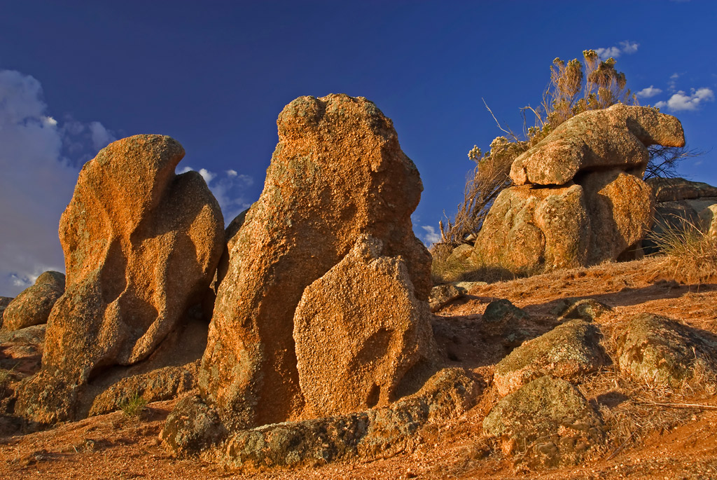06_holros_6.1_granite_formations.jpg