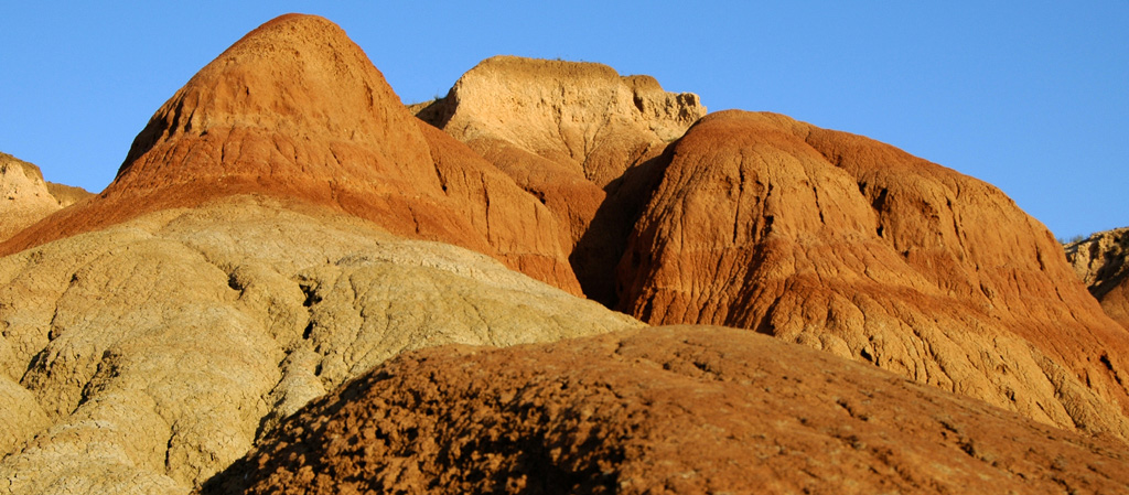 06_jacron_6.4_red_cliffs_panorama.jpg