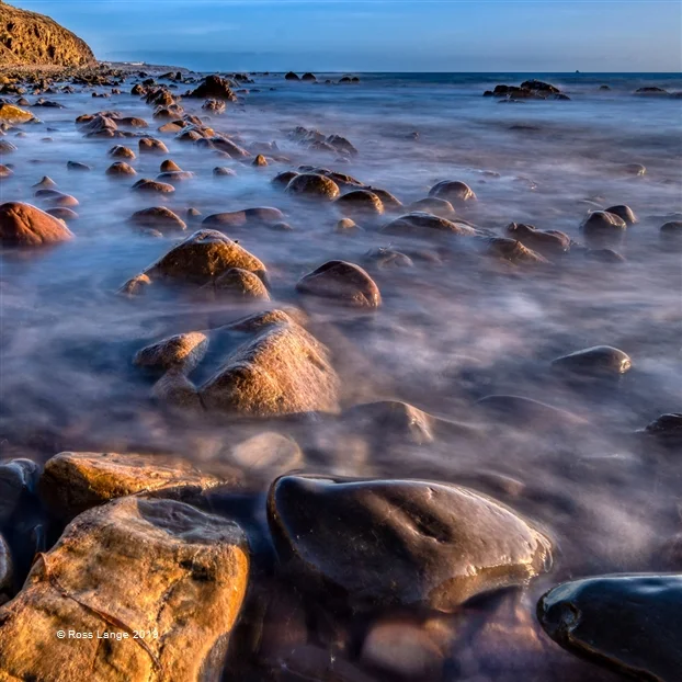 © Ross Lange - sunbathed rocks