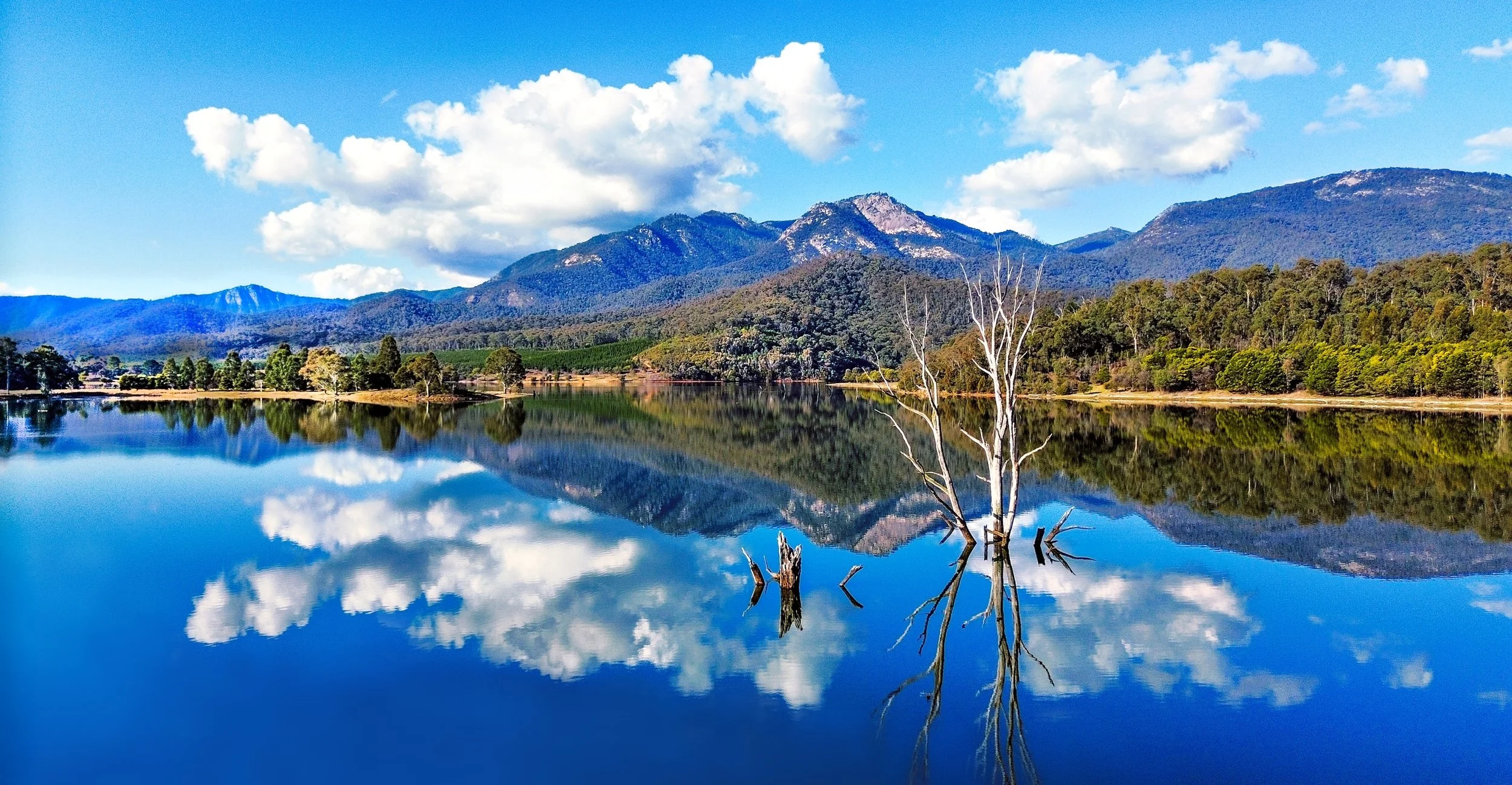 10~Geraldine Hough~High Country Lake~2024-10-15~Print - Set Subject - Landscape_Seascape.jpg