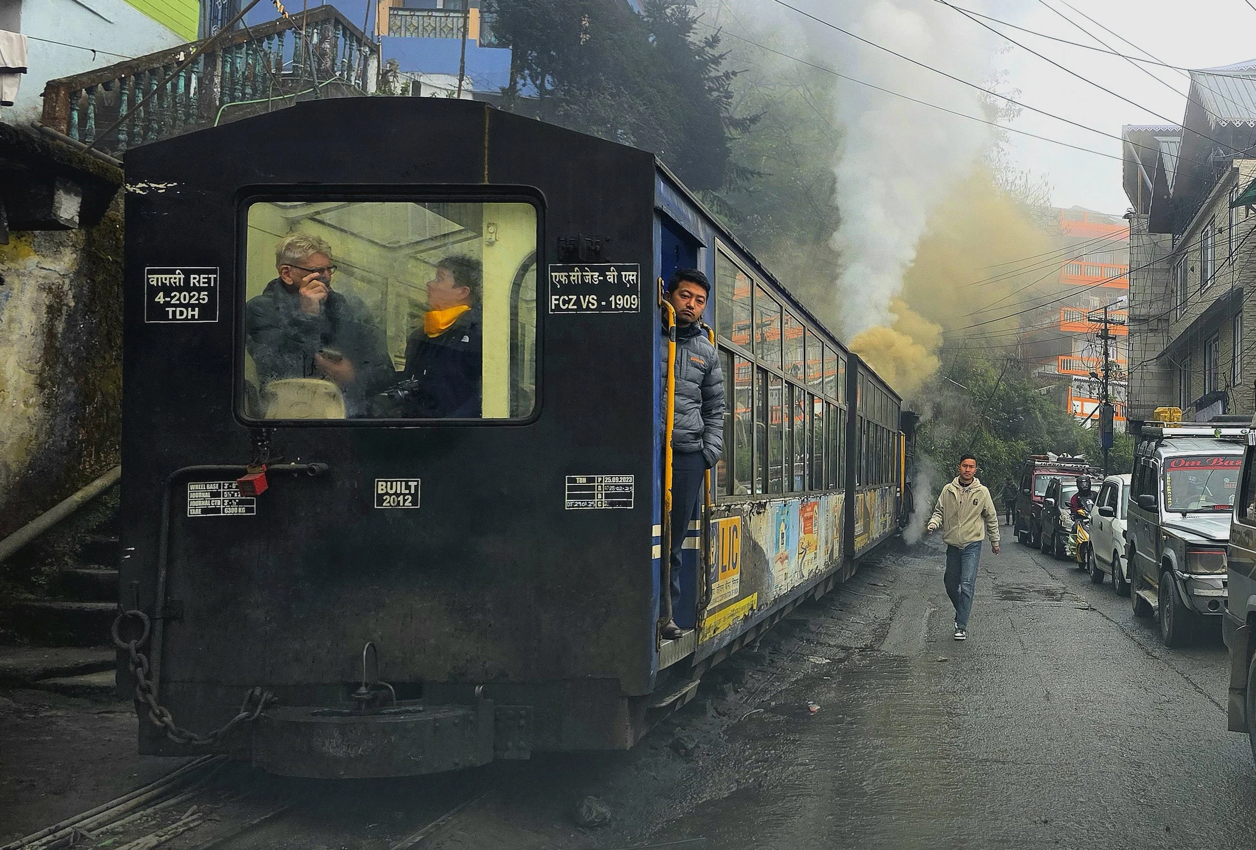Darjeeling Steam - Peter Stephen - 10 - Honour