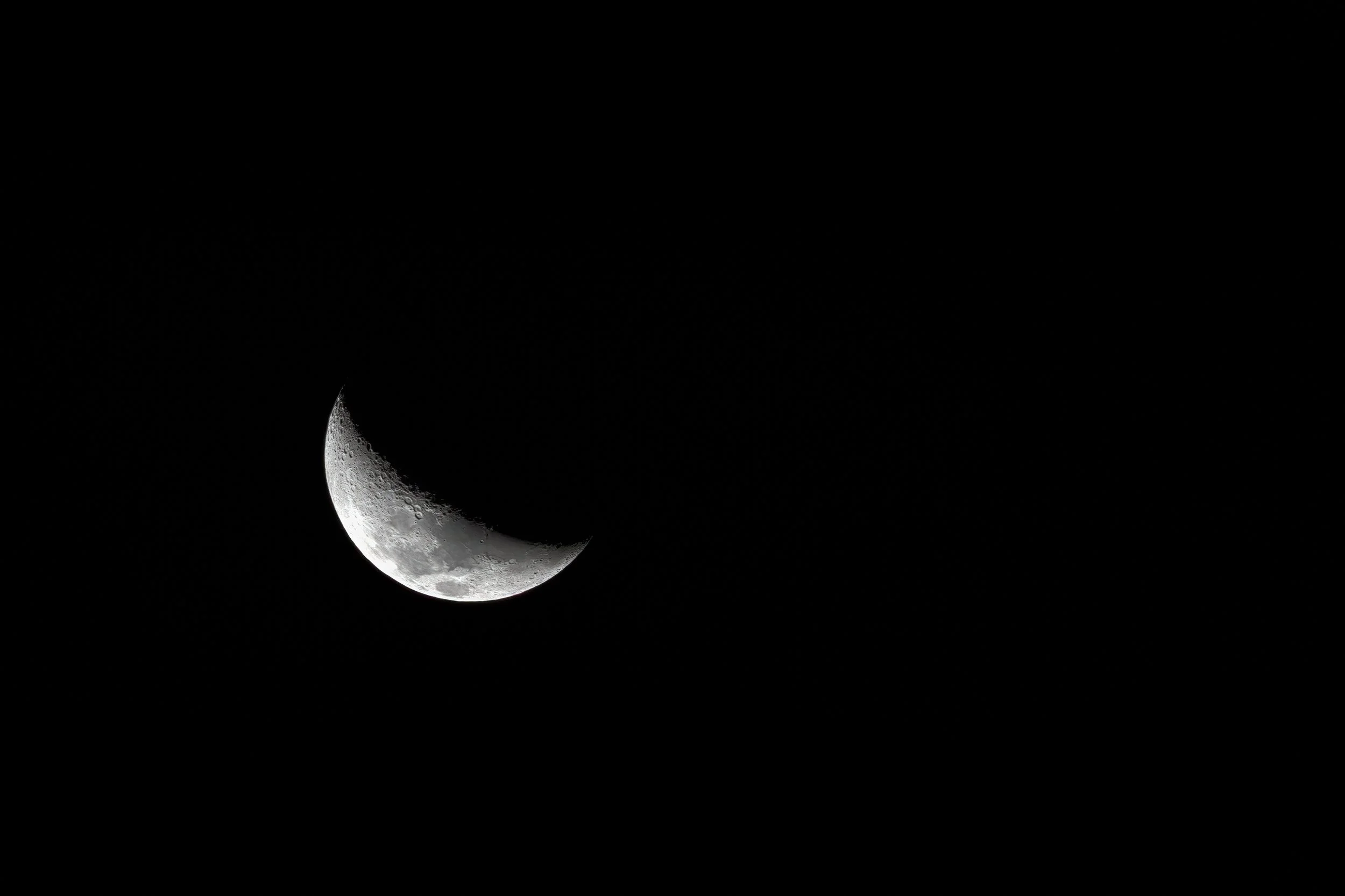 Crescent Moon - David Munro - 9 - Merit