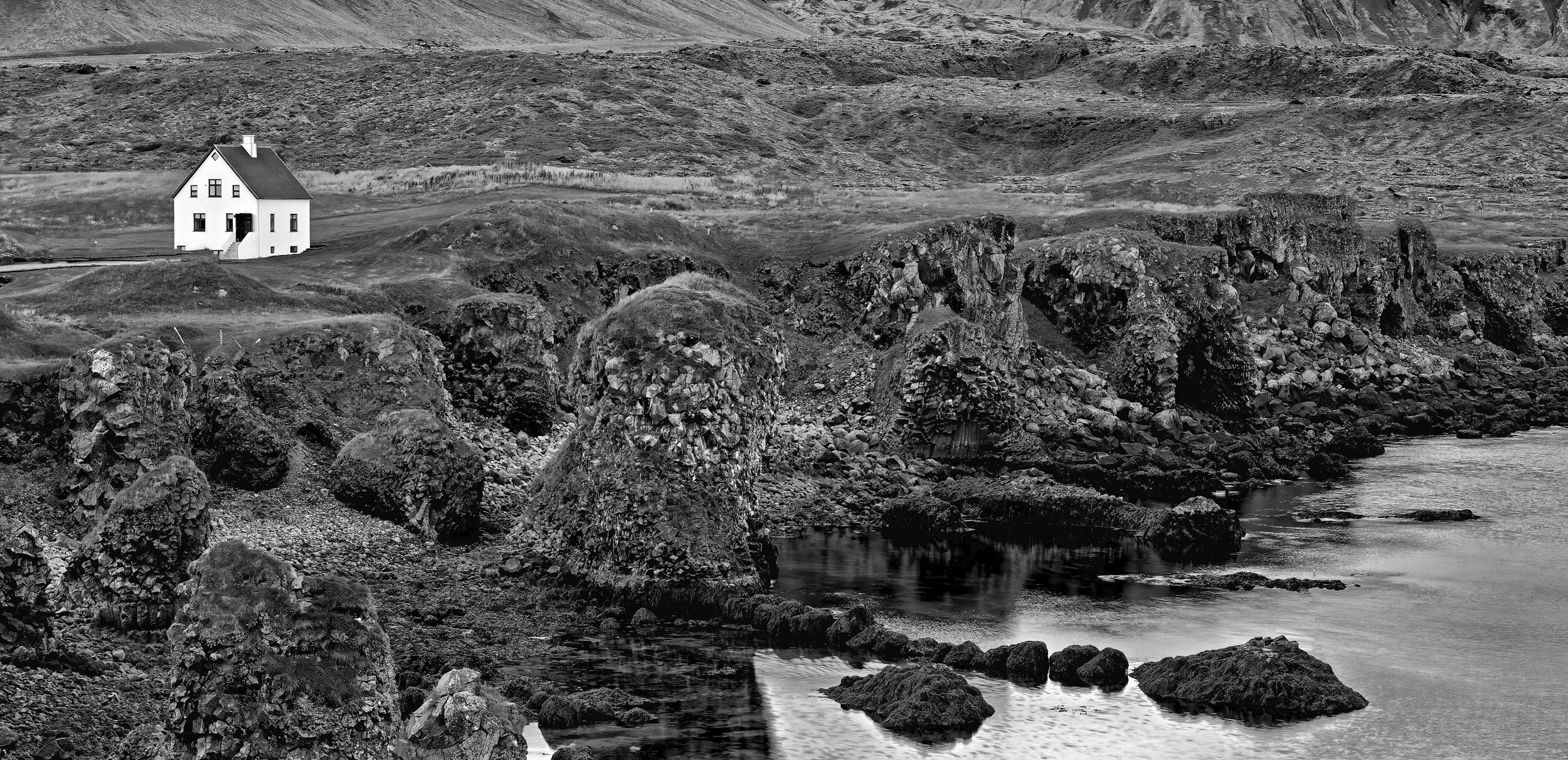 24 Paul OLeary Isolation 02 Monochrome Digital.jpg