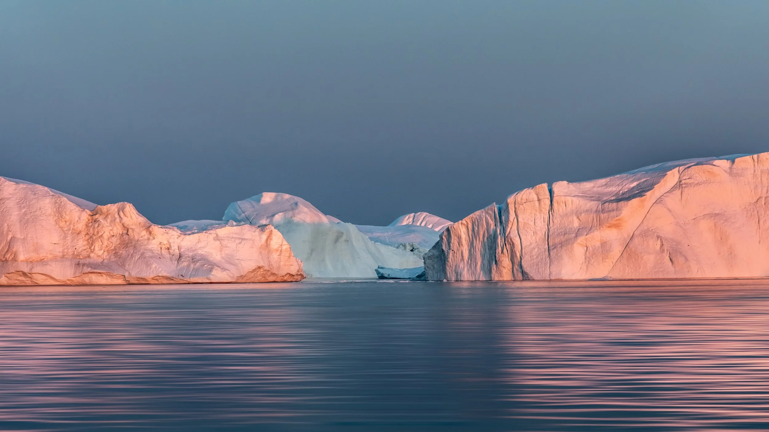 David Munro, EFIAP FAPS-When the Sun Doesn't Set-10-Honour