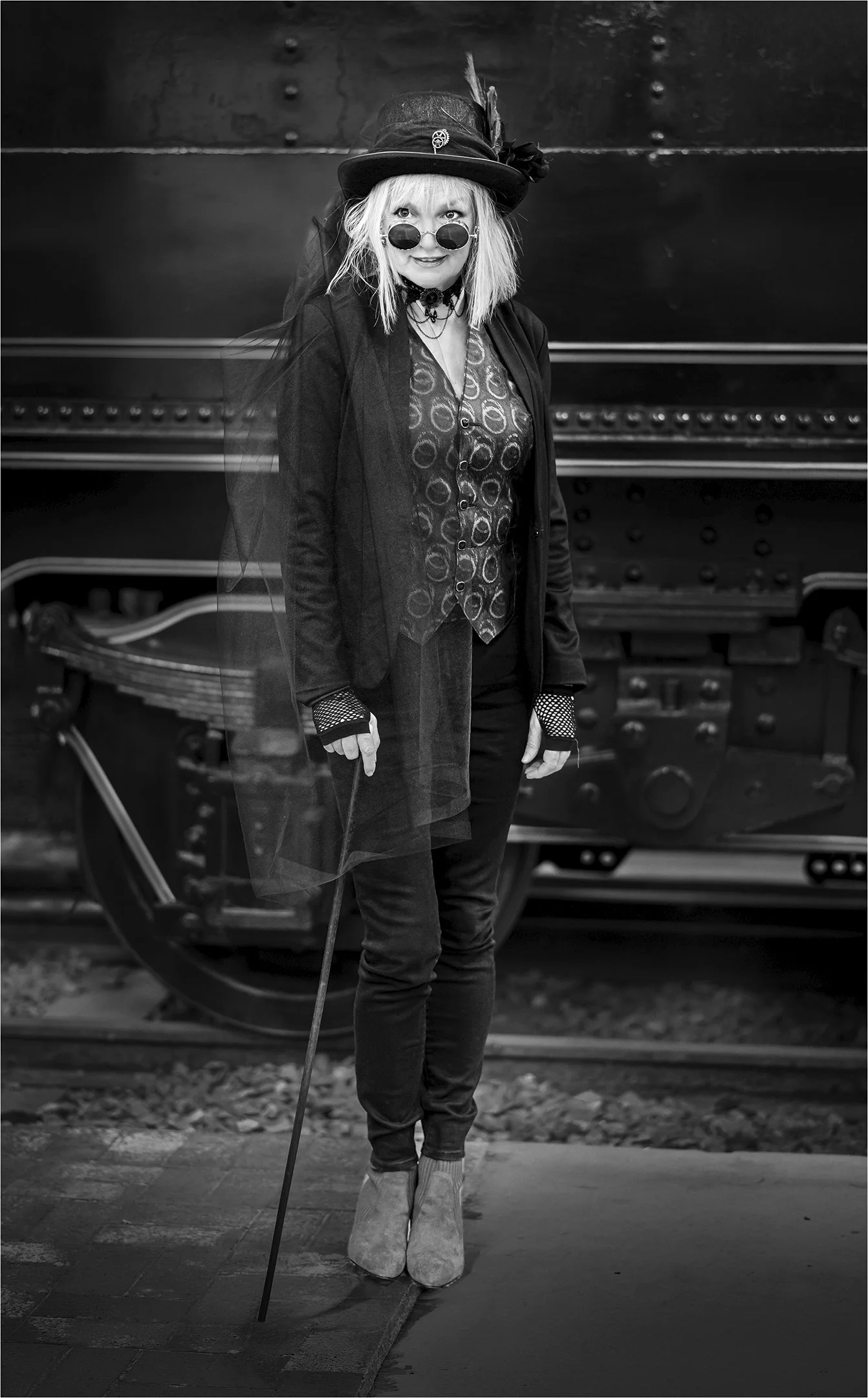 9~Peter Murphy~Chic Steampunker~2026-08-18~Print - Mono.jpg