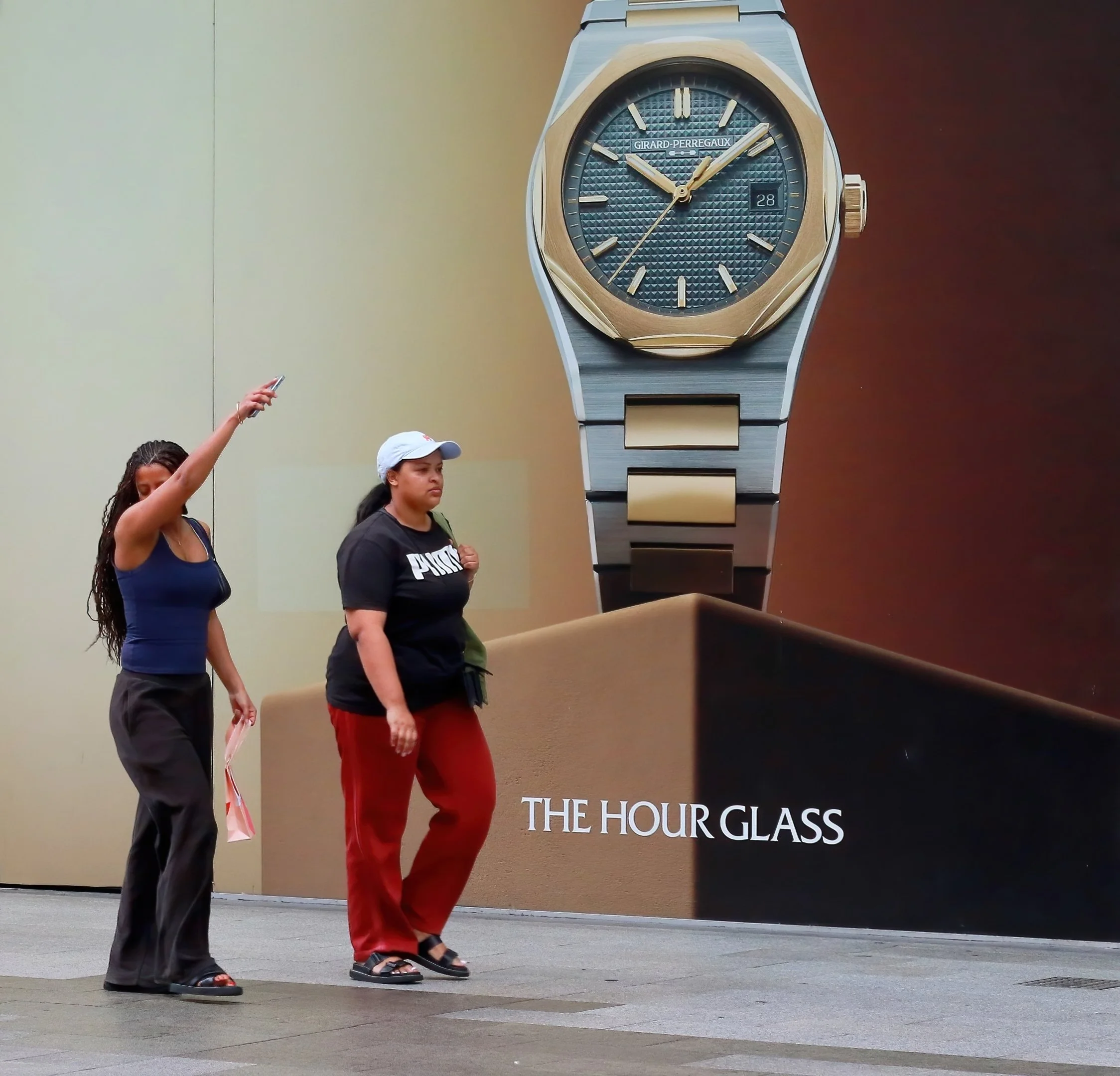 9~Vince Calo~TIME FOR REXONA.~2026-10-06~Digital - Urban_Street_Suburban.jpg